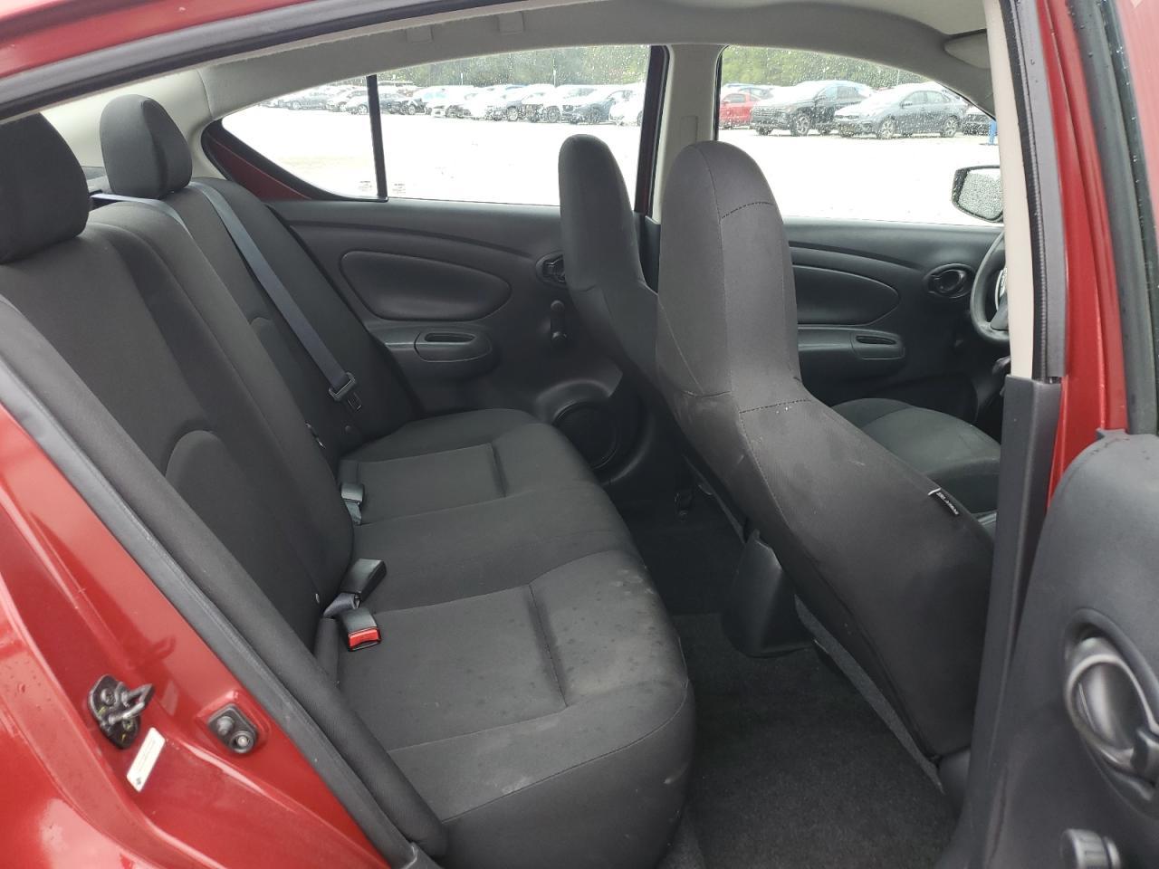 2017 NISSAN VERSA