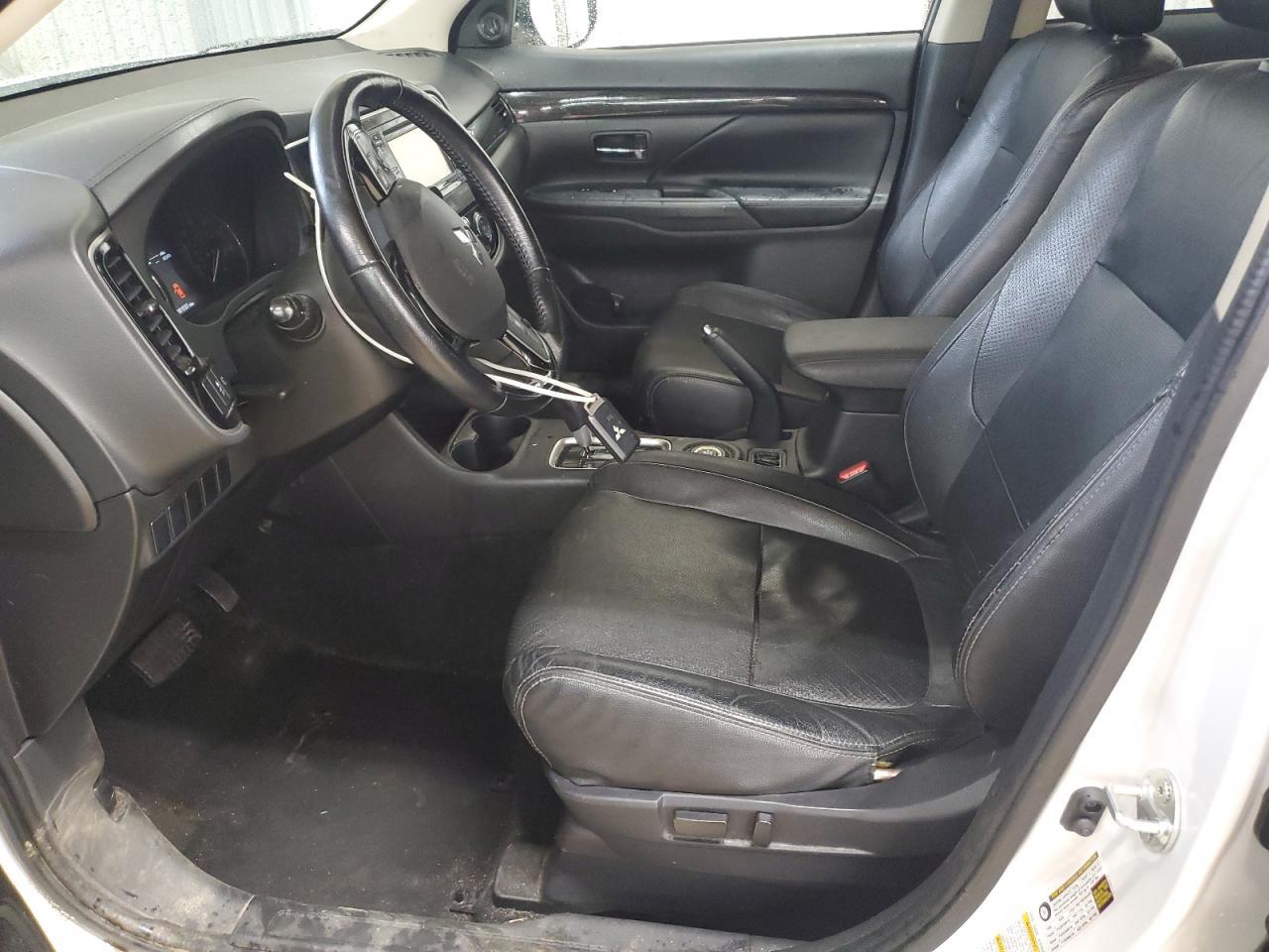 2016 MITSUBISHI outlander