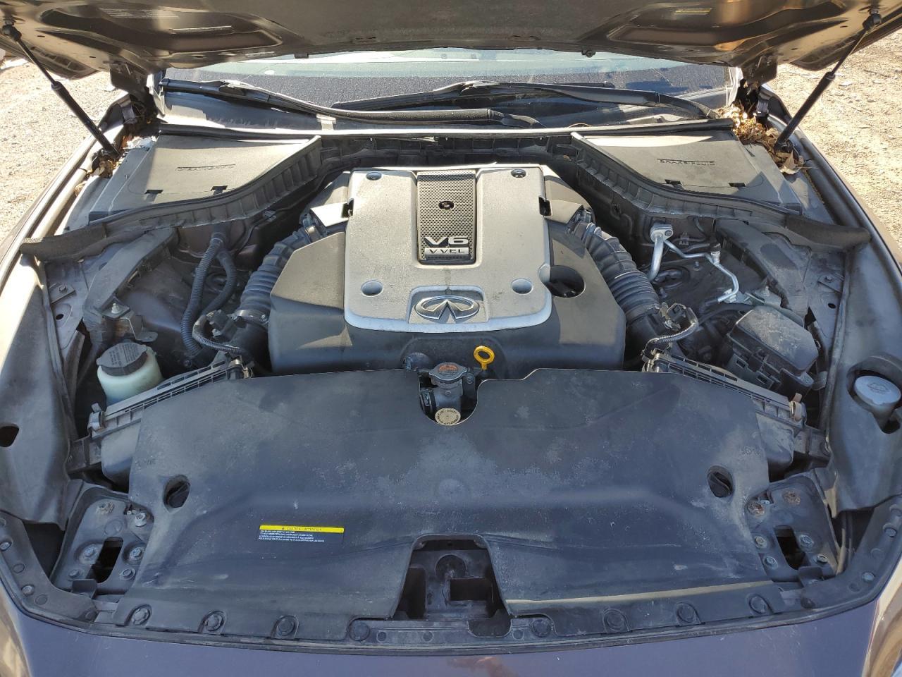 2015 INFINITI Q50
