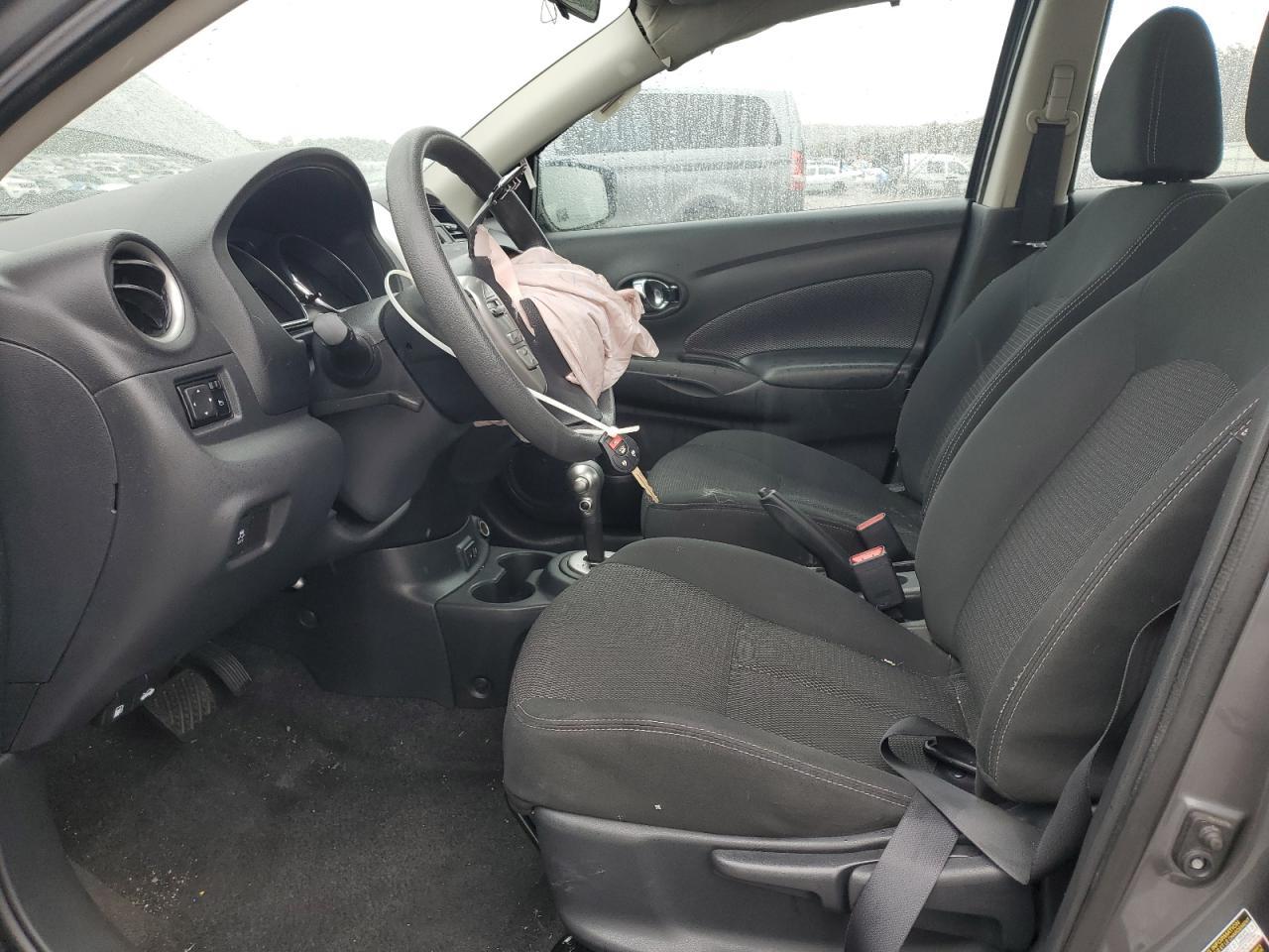2017 NISSAN VERSA