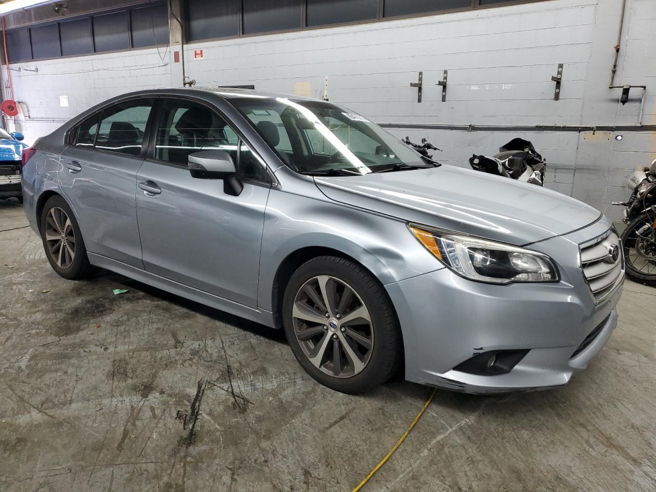2017 SUBARU Legacy