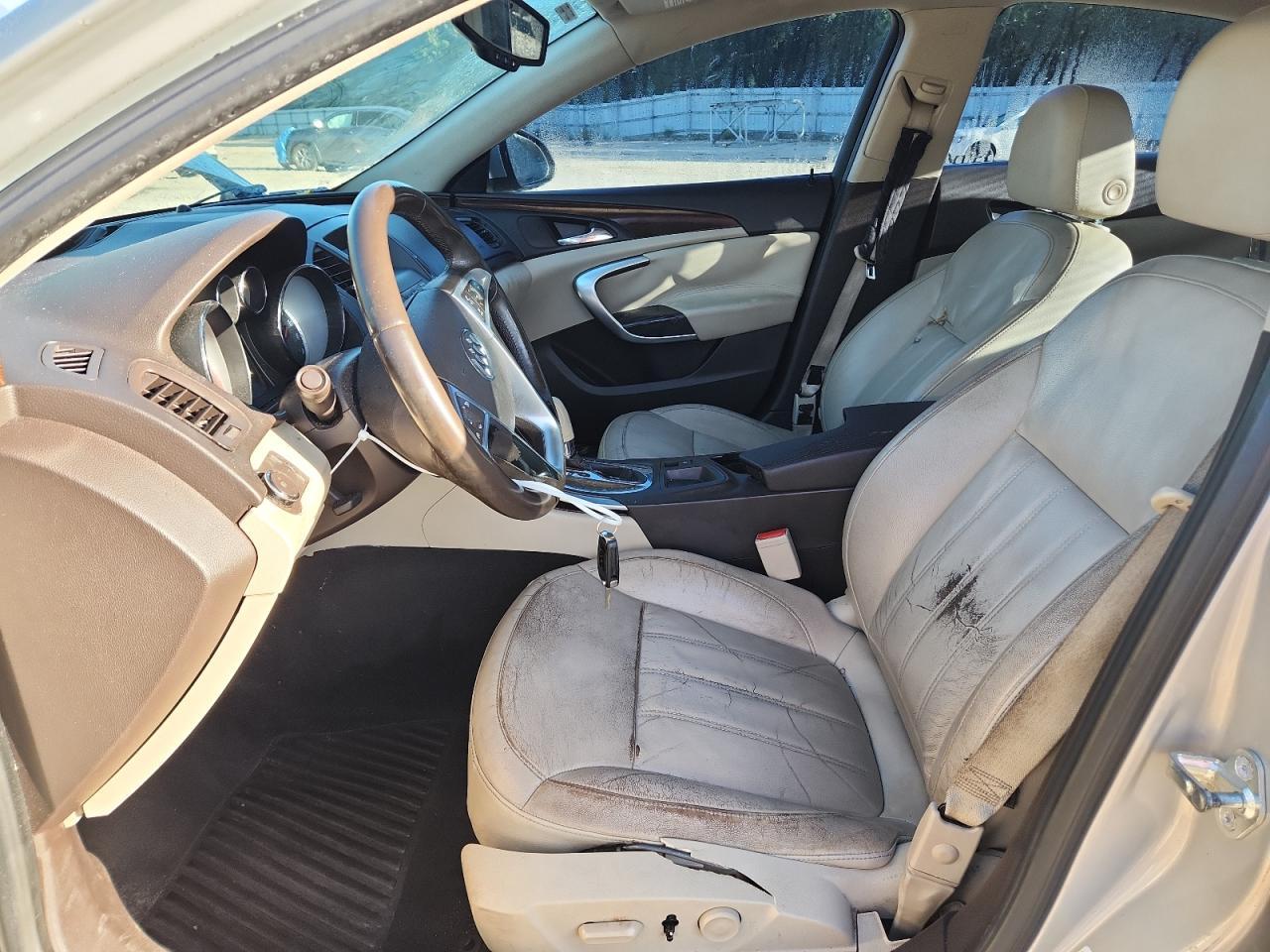 2011 BUICK Regal