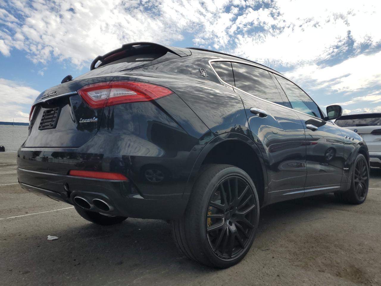 2017 MASERATI Levante