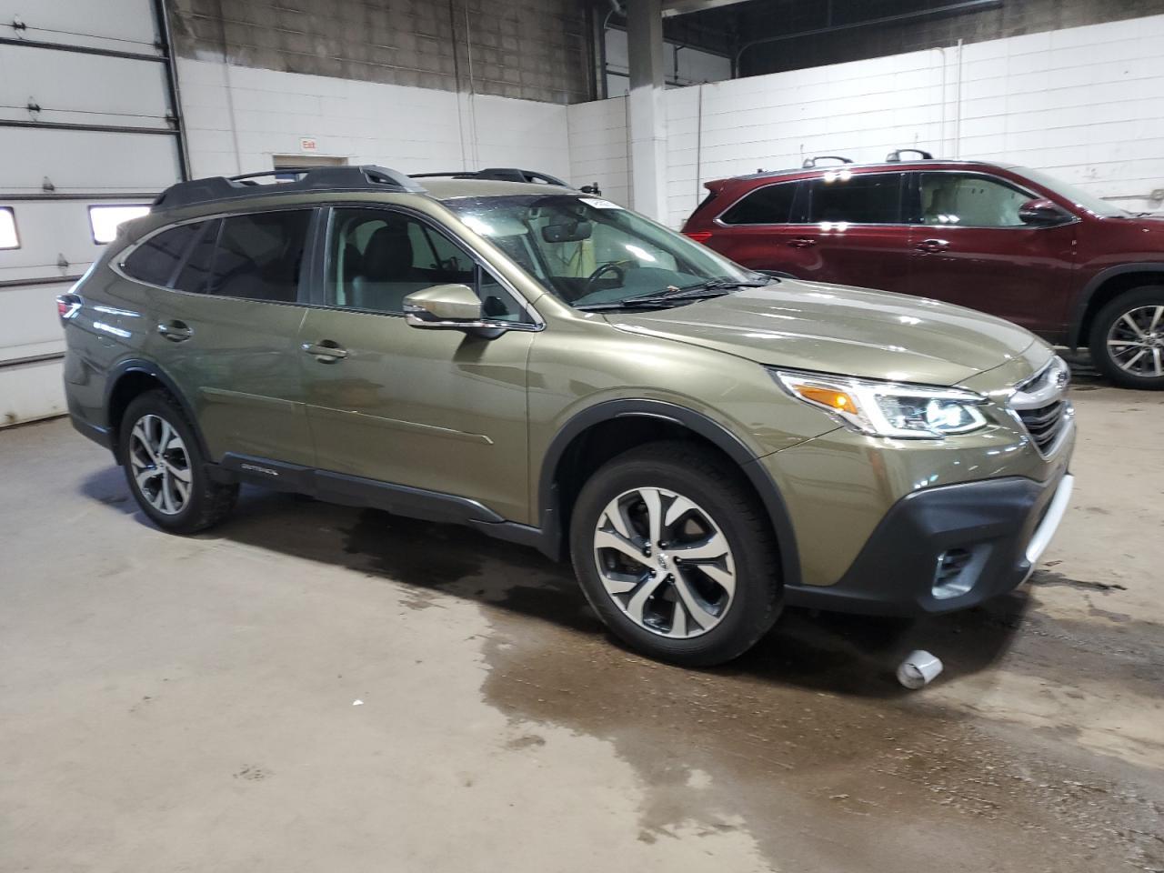 2021 SUBARU Outback