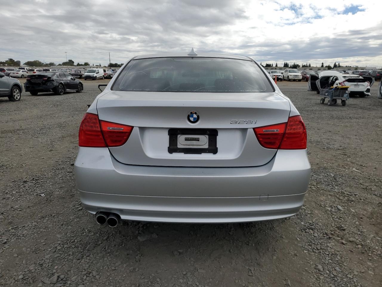 2011 BMW 3 SERIES