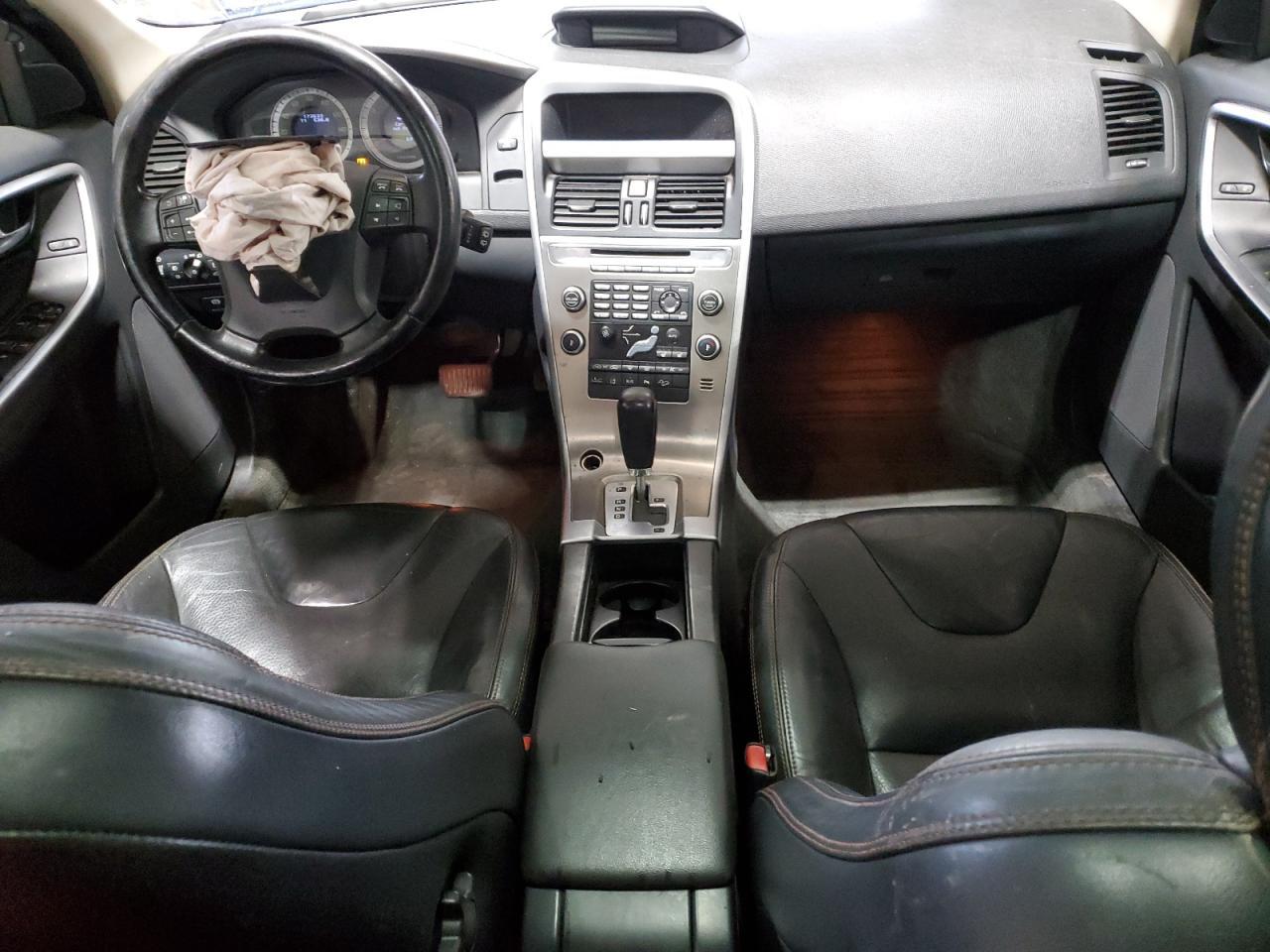 2010 VOLVO XC60