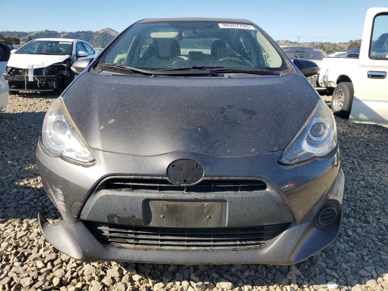 2015 TOYOTA Prius c