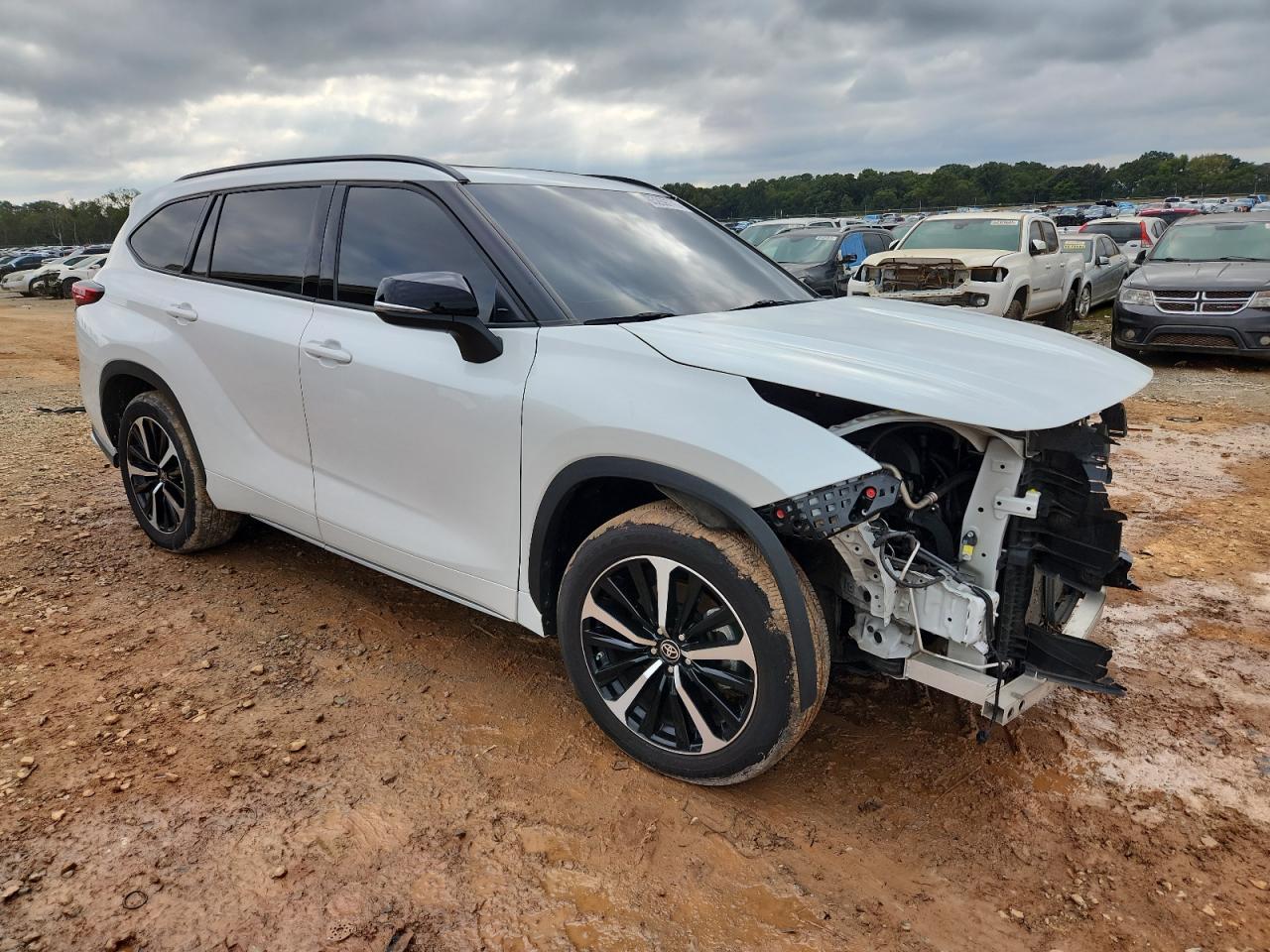 2022 TOYOTA HIGHLANDER