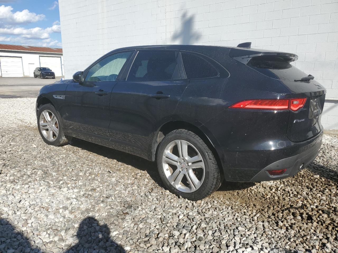 2017 JAGUAR F-Pace