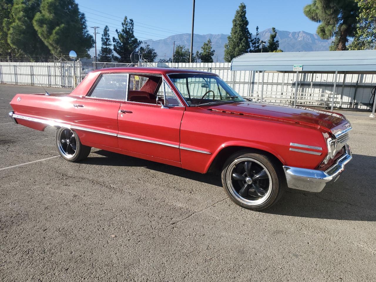 1963 CHEVROLET IMPALA