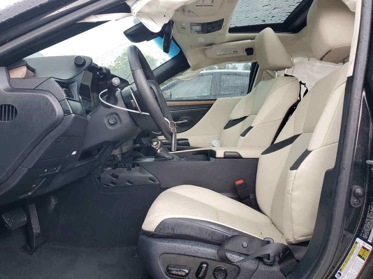 2024 LEXUS Es