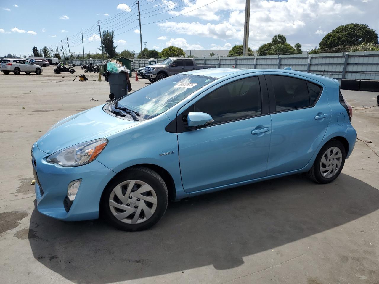 2015 TOYOTA Prius c