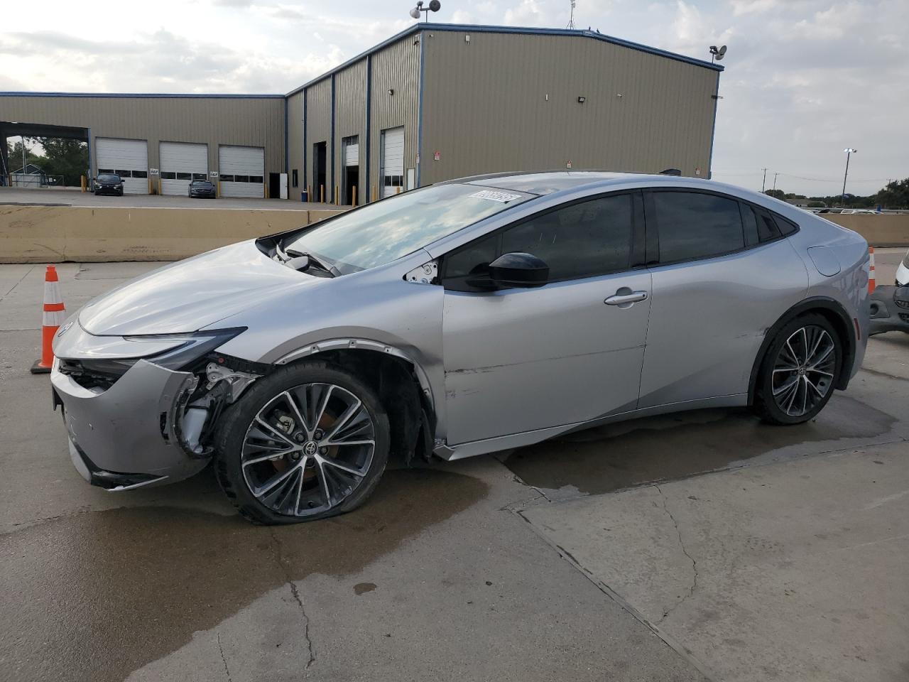 2024 TOYOTA PRIUS