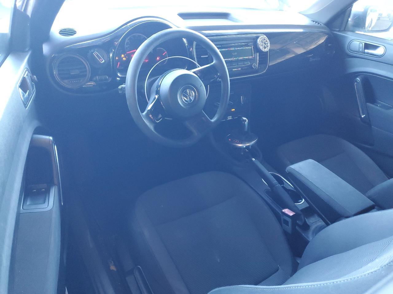 2014 VOLKSWAGEN Beetle