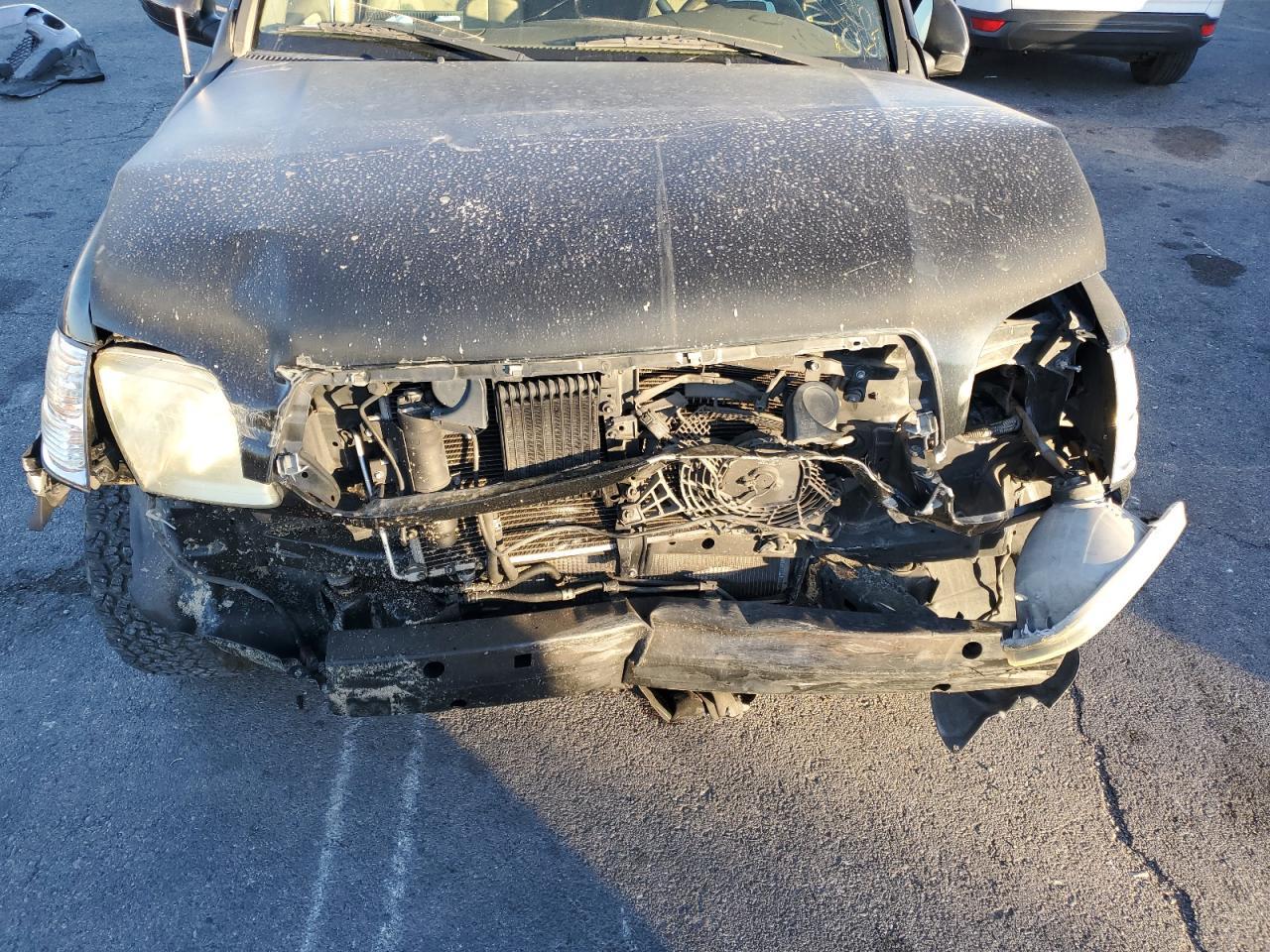 2002 TOYOTA Sequoia