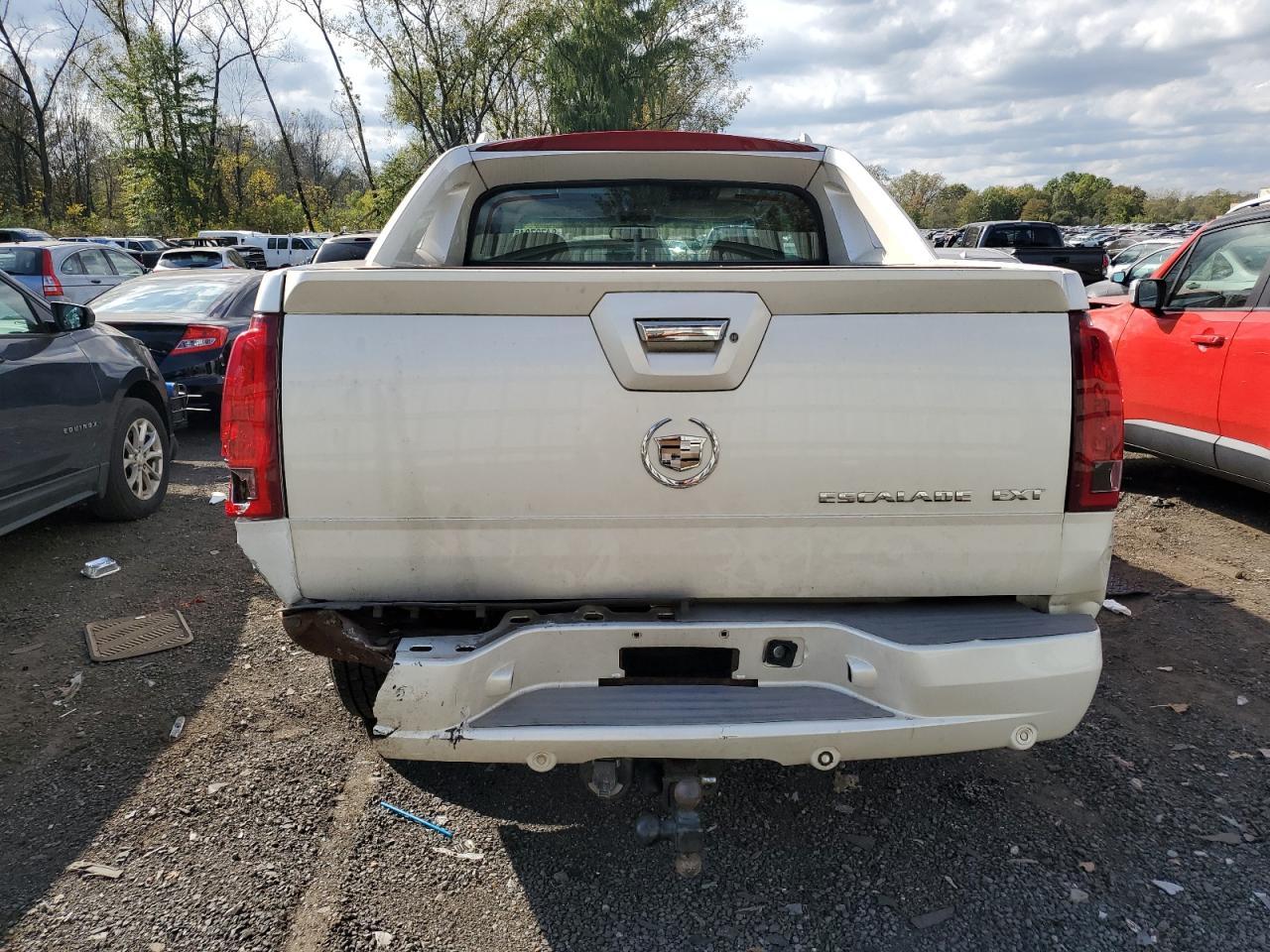 2005 CADILLAC ESCALADE