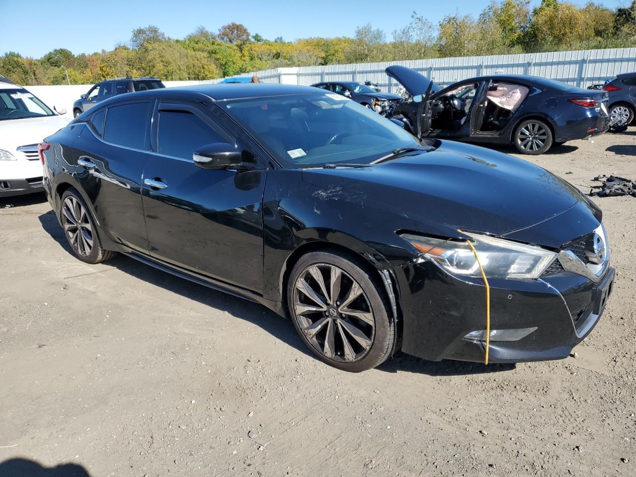 2016 NISSAN Maxima