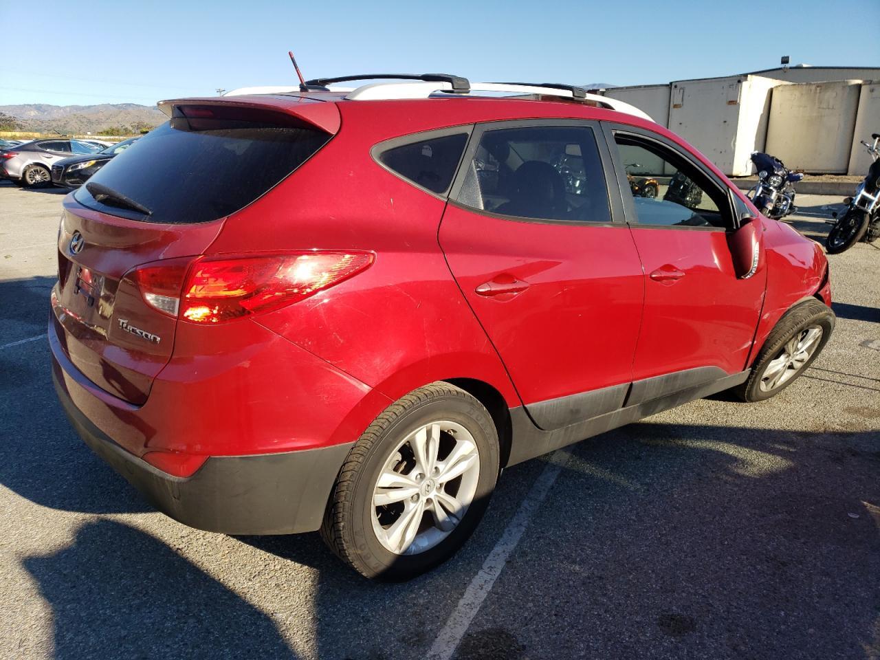 2012 HYUNDAI TUCSON