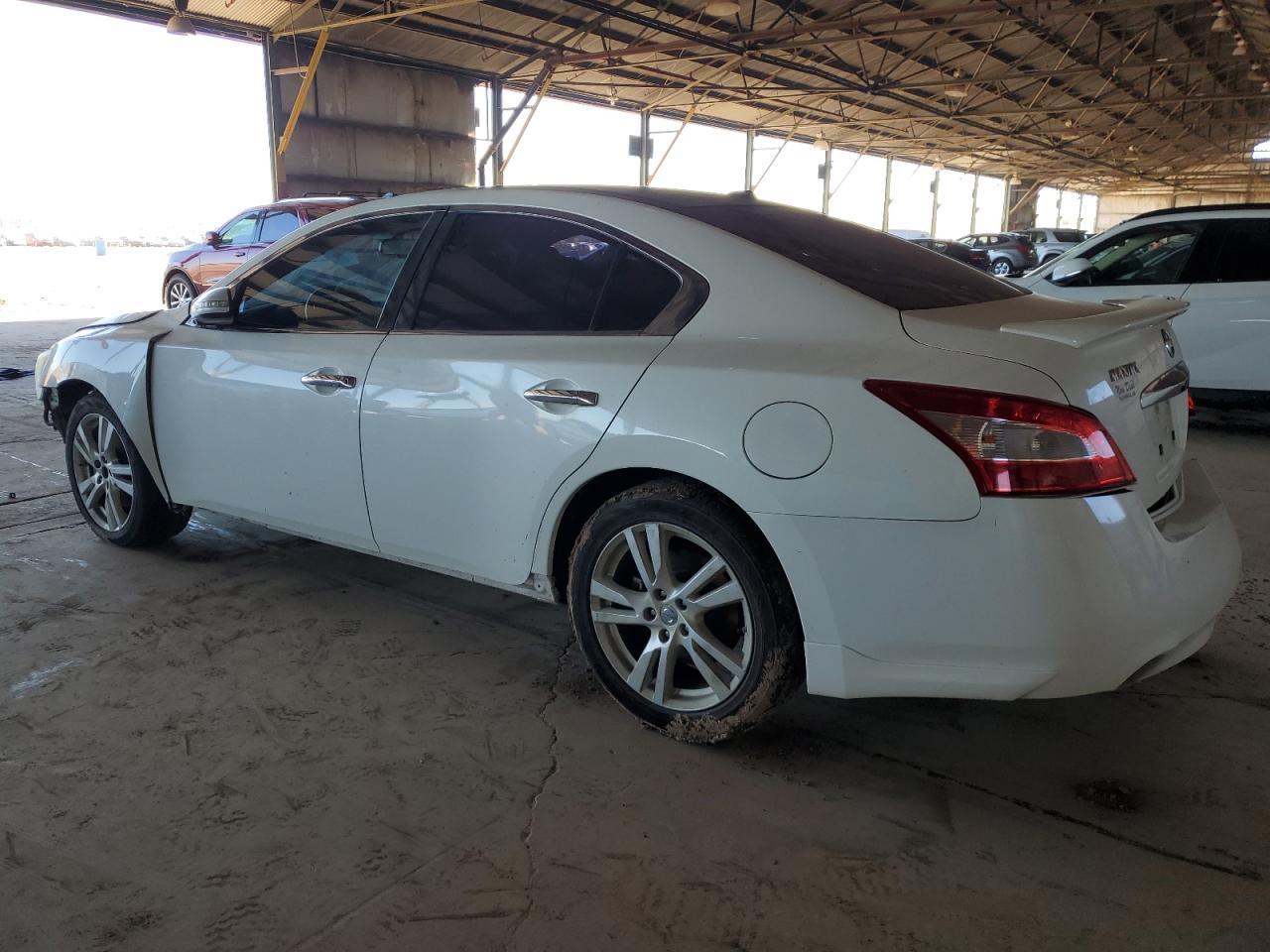 2011 NISSAN Maxima