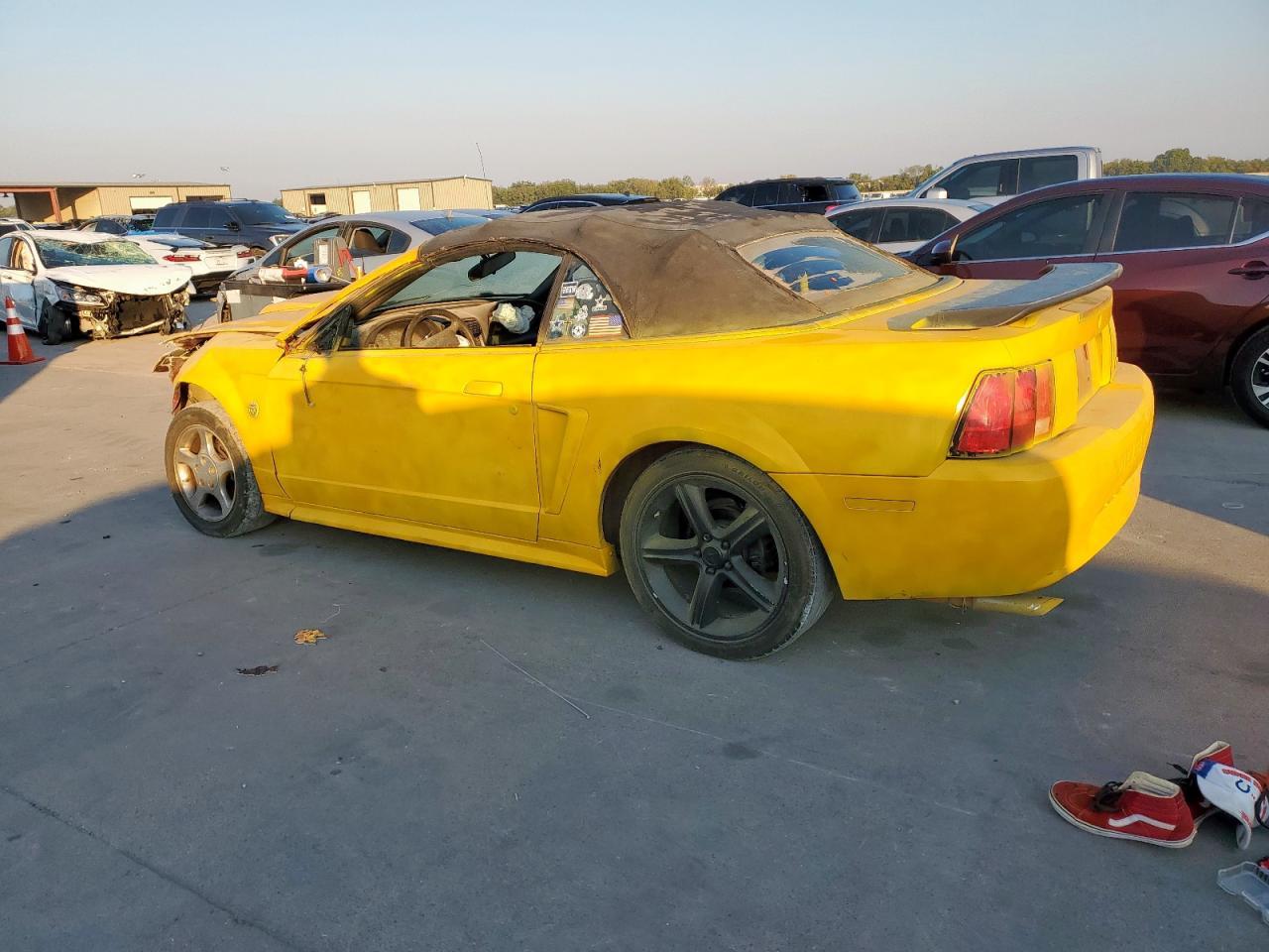 2004 FORD MUSTANG