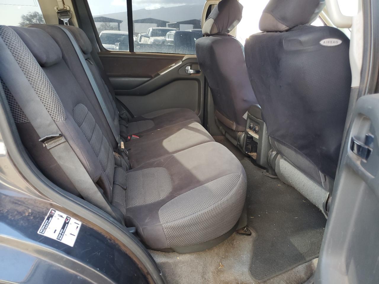 2011 NISSAN PATHFINDER