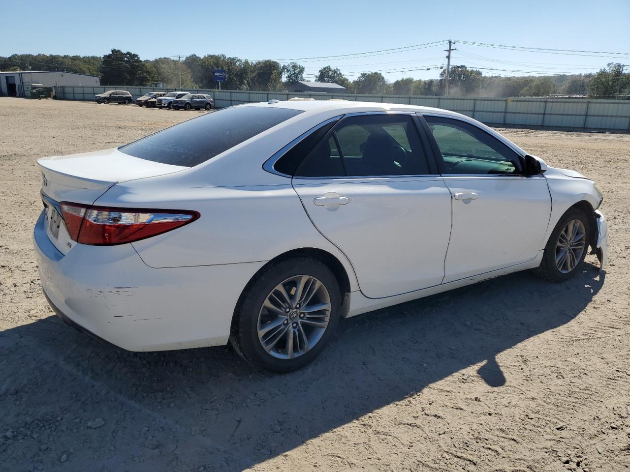 2016 TOYOTA CAMRY