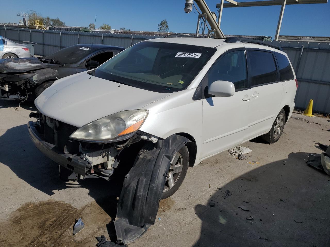 2009 TOYOTA SIENNA