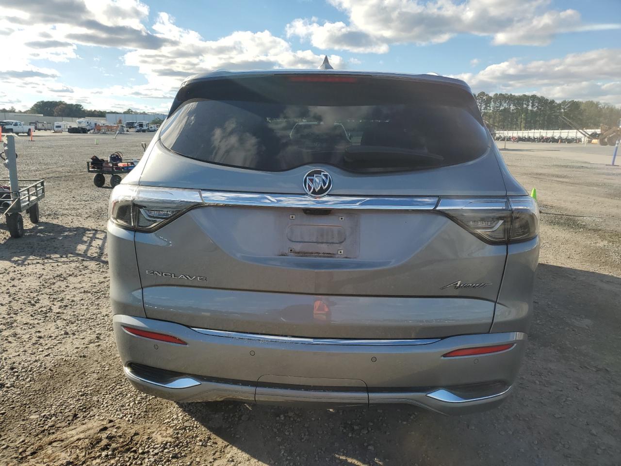 2024 BUICK ENCLAVE AVENIR
