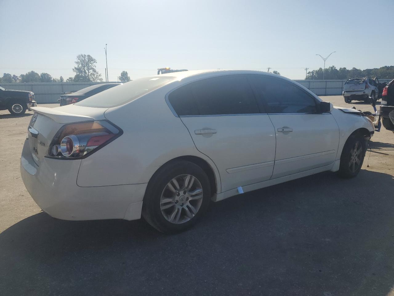 2012 NISSAN ALTIMA