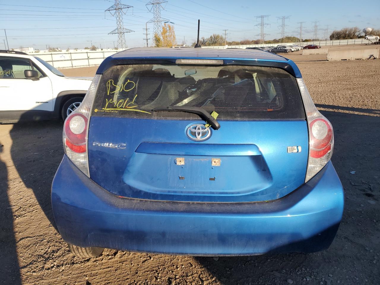 2014 TOYOTA Prius c
