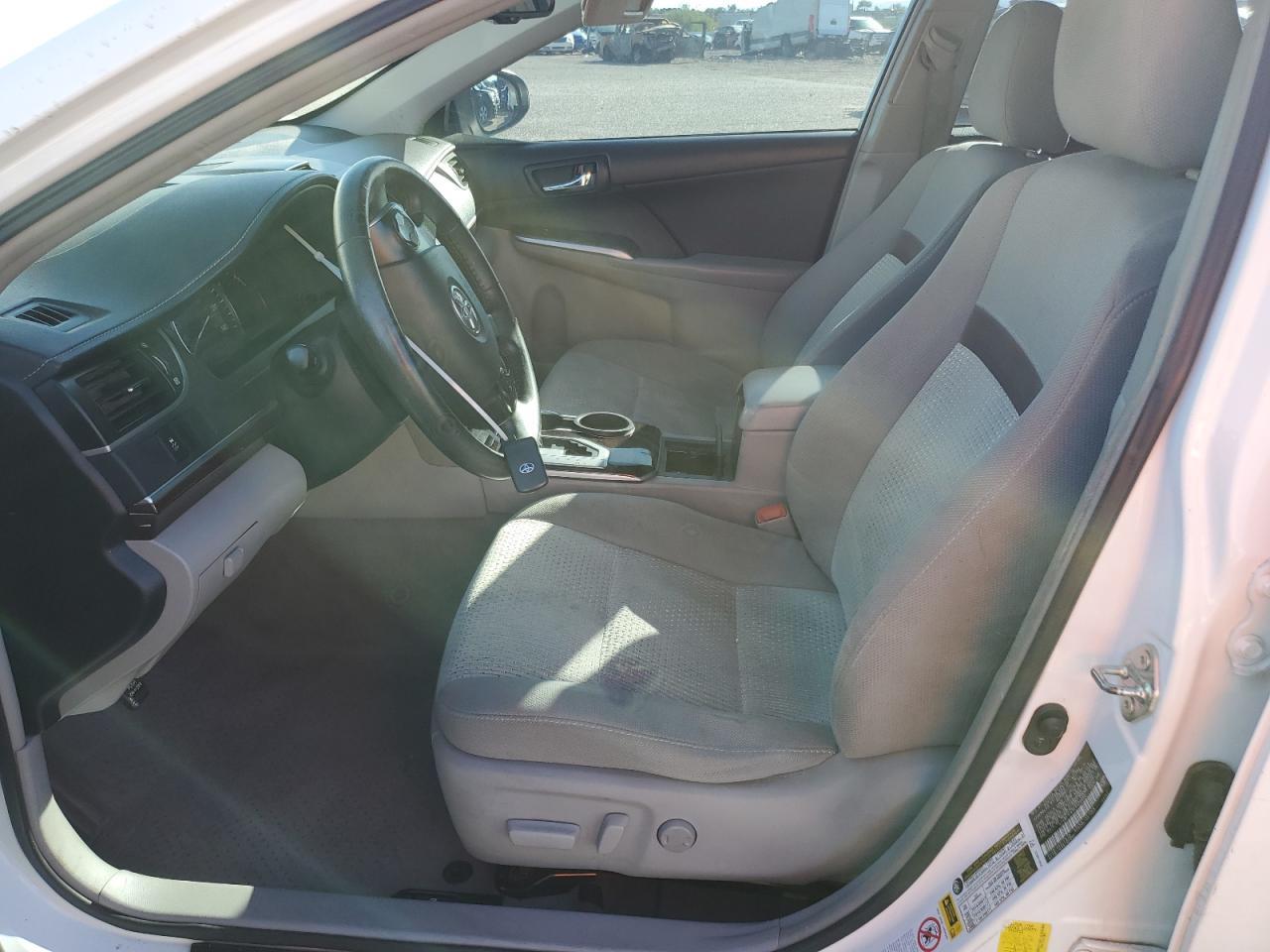 2014 TOYOTA CAMRY