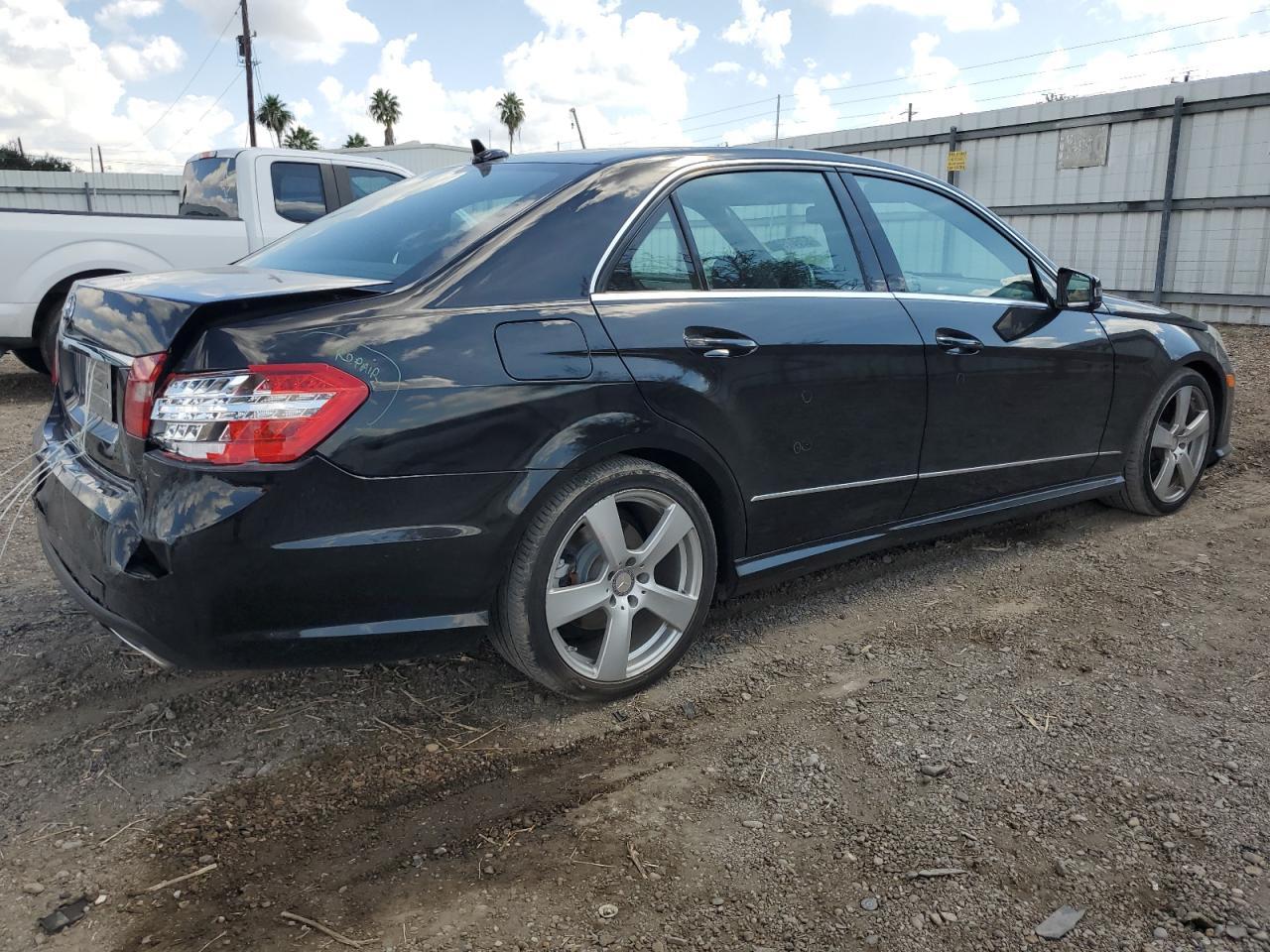 2011 MERCEDES-BENZ E-Class