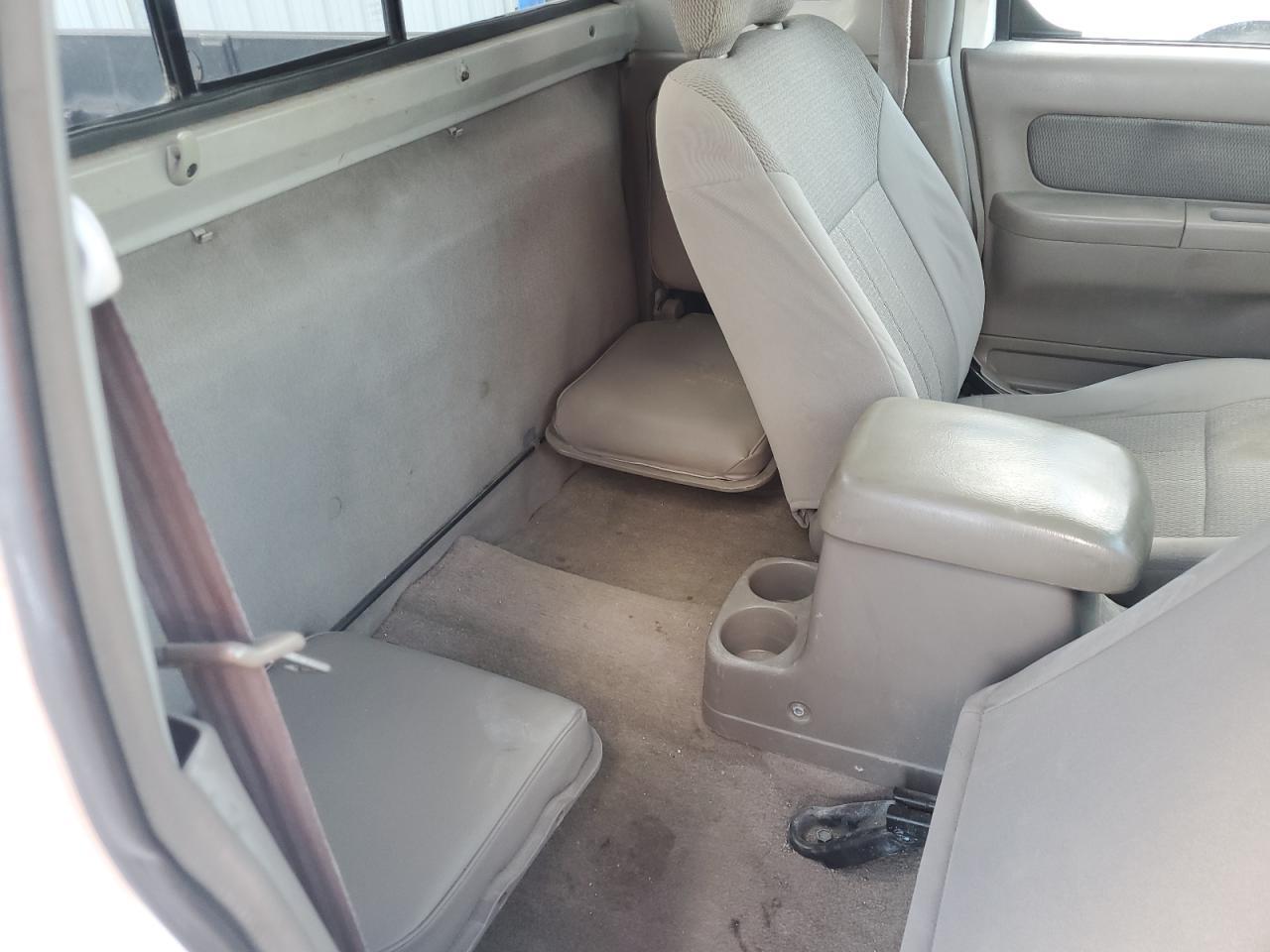 2001 NISSAN Frontier