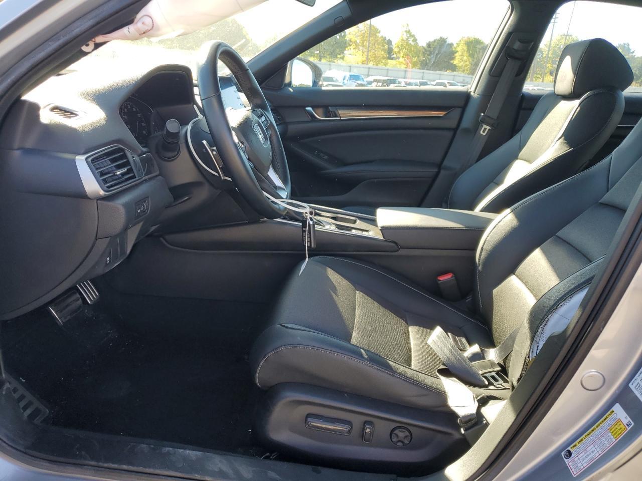 2019 HONDA ACCORD