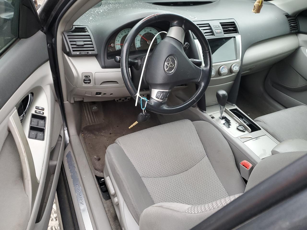 2011 TOYOTA CAMRY