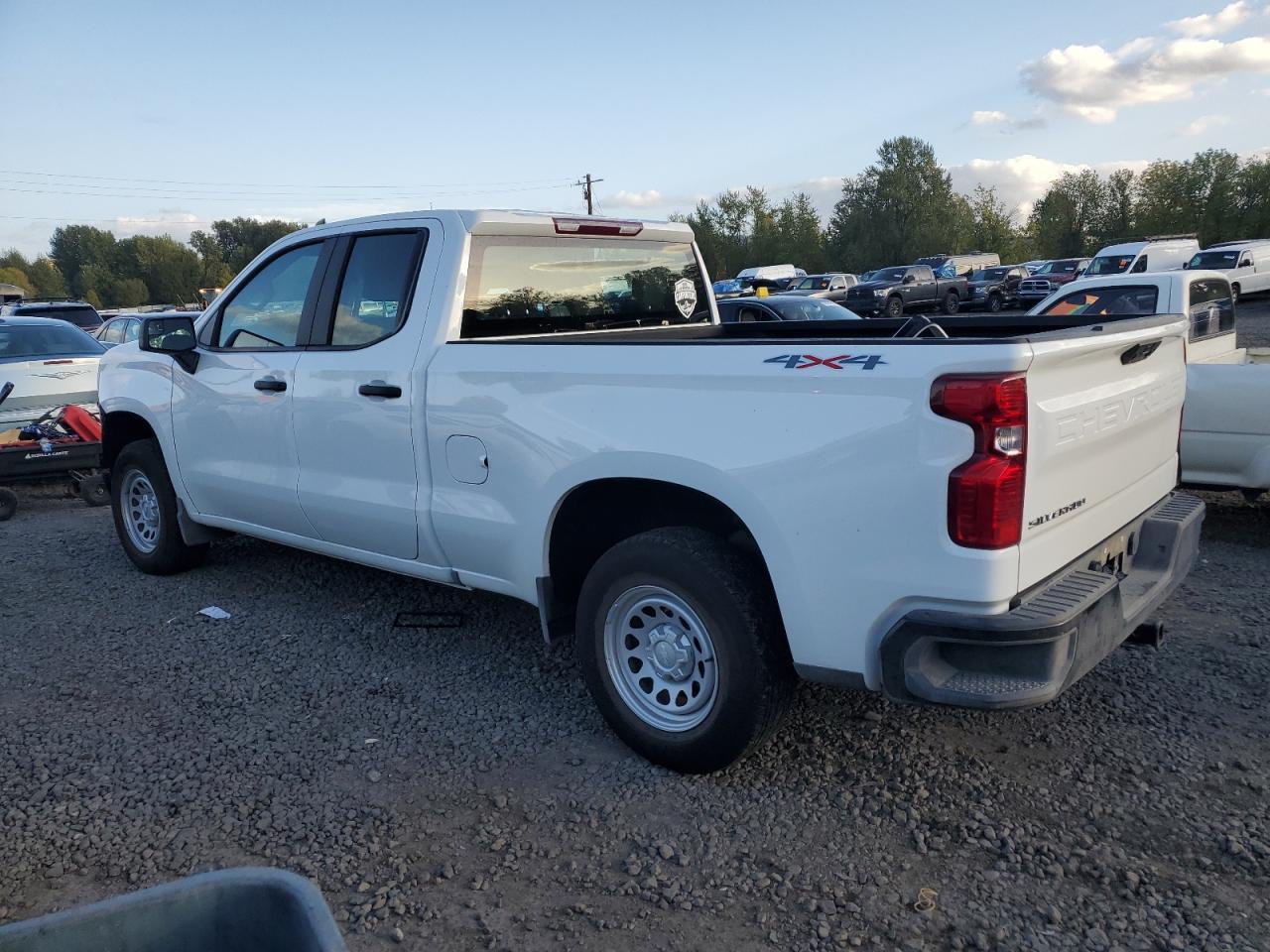 2024 CHEVROLET Silverado