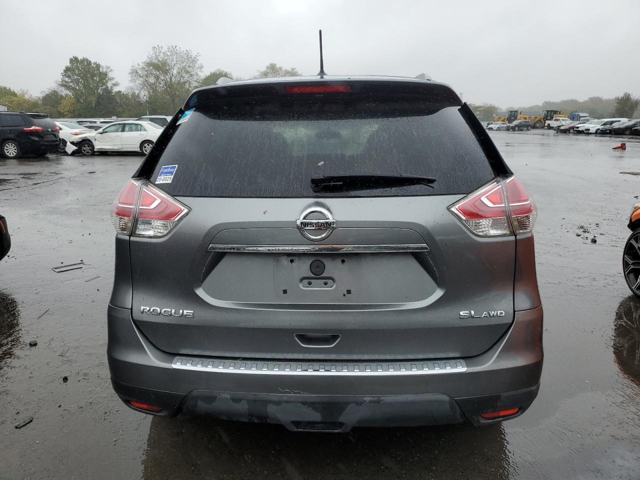 2015 NISSAN ROGUE