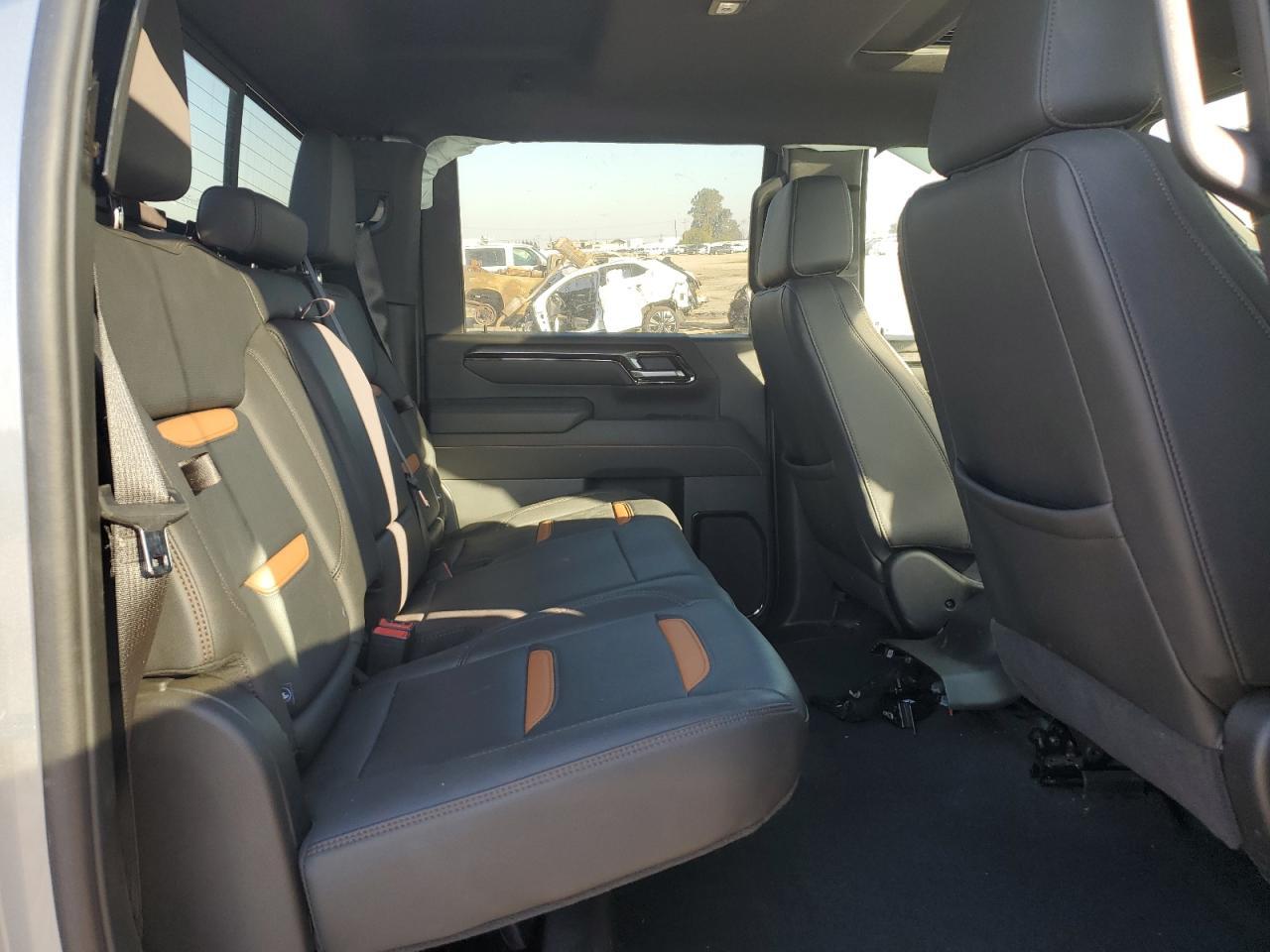 2025 GMC Sierra