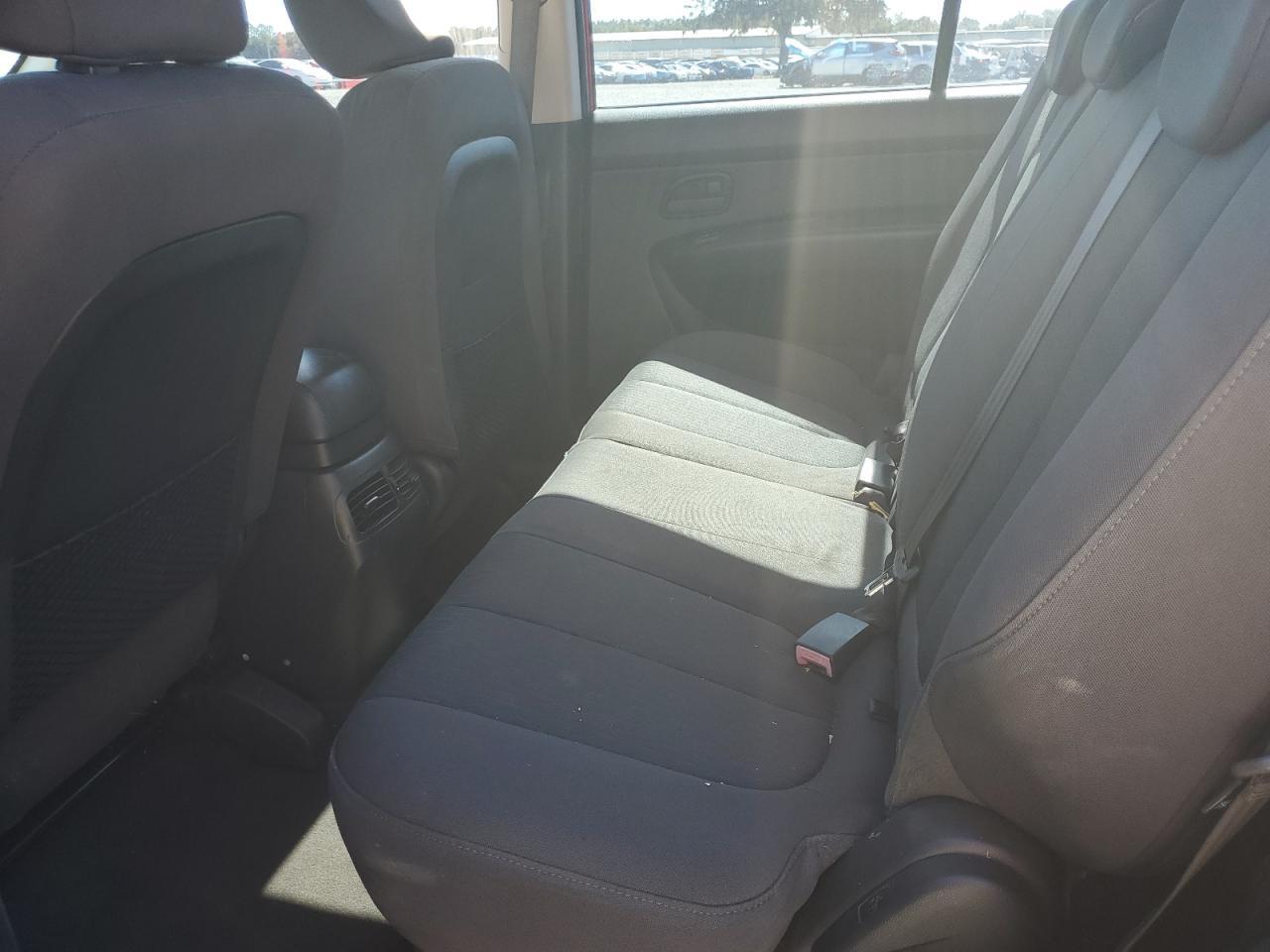 2009 KIA RONDO