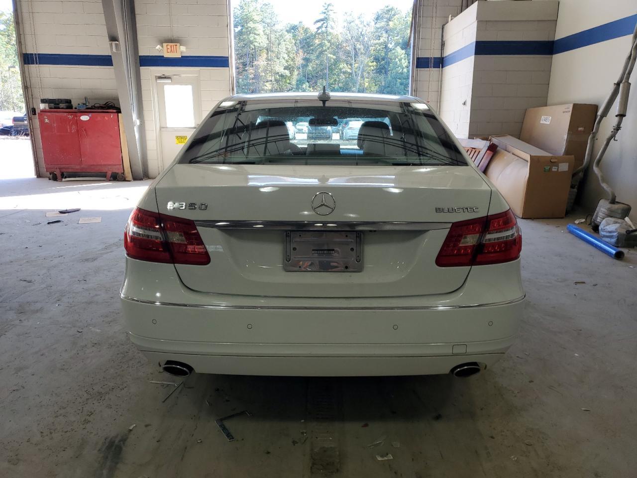 2012 MERCEDES-BENZ E-Class