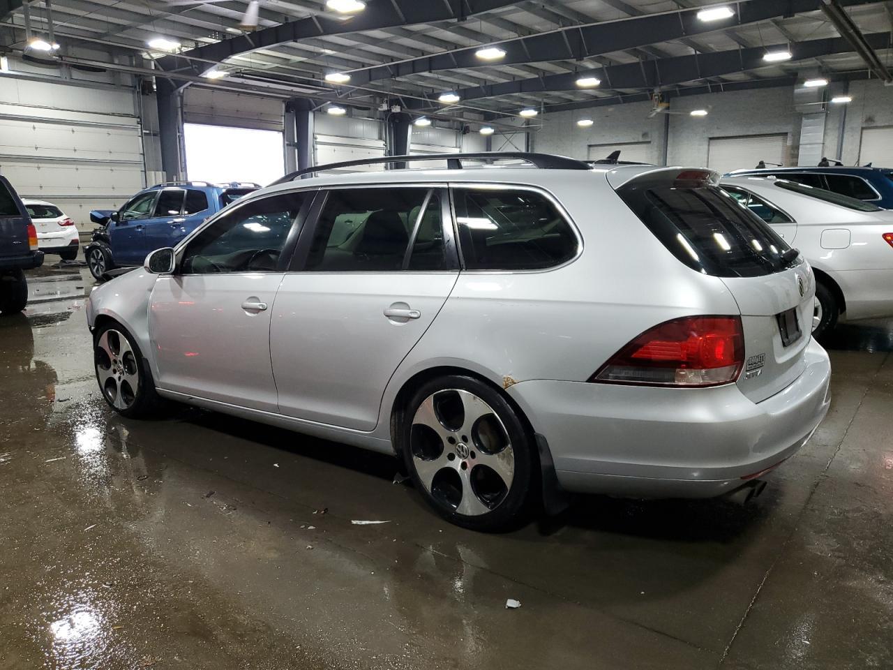 2010 VOLKSWAGEN JETTA