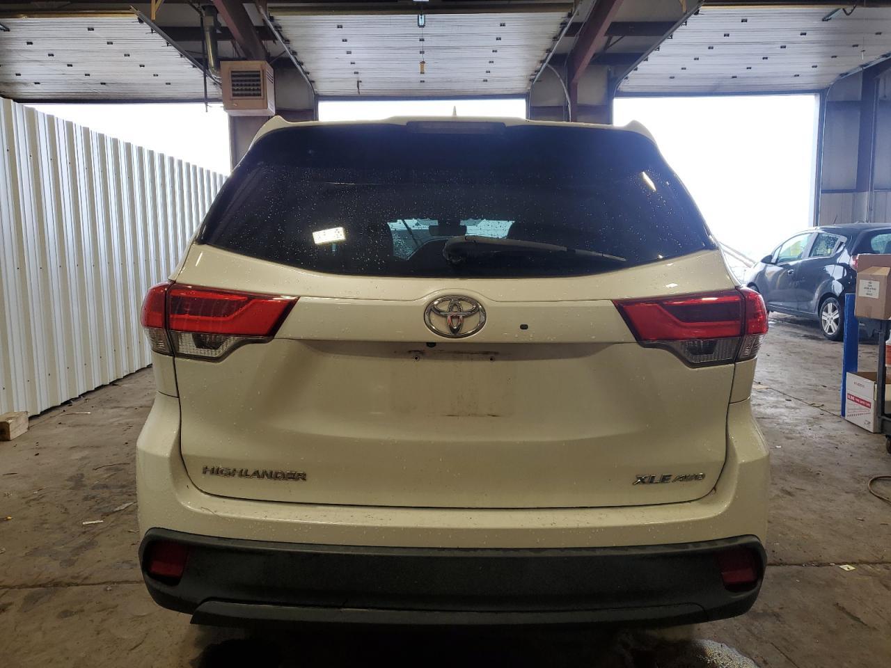 2019 TOYOTA HIGHLANDER