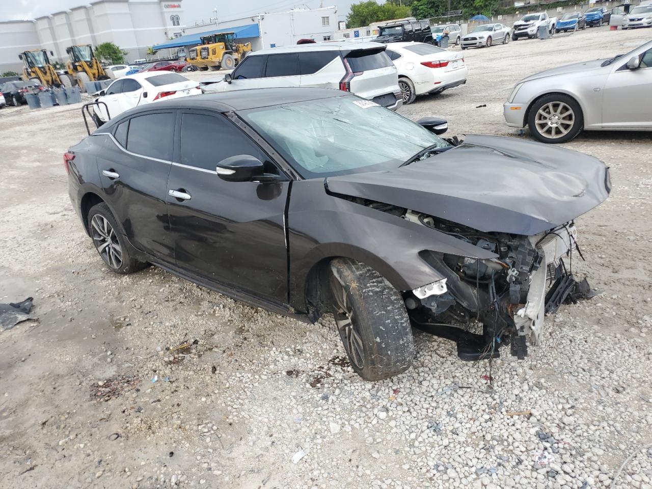 2016 NISSAN Maxima