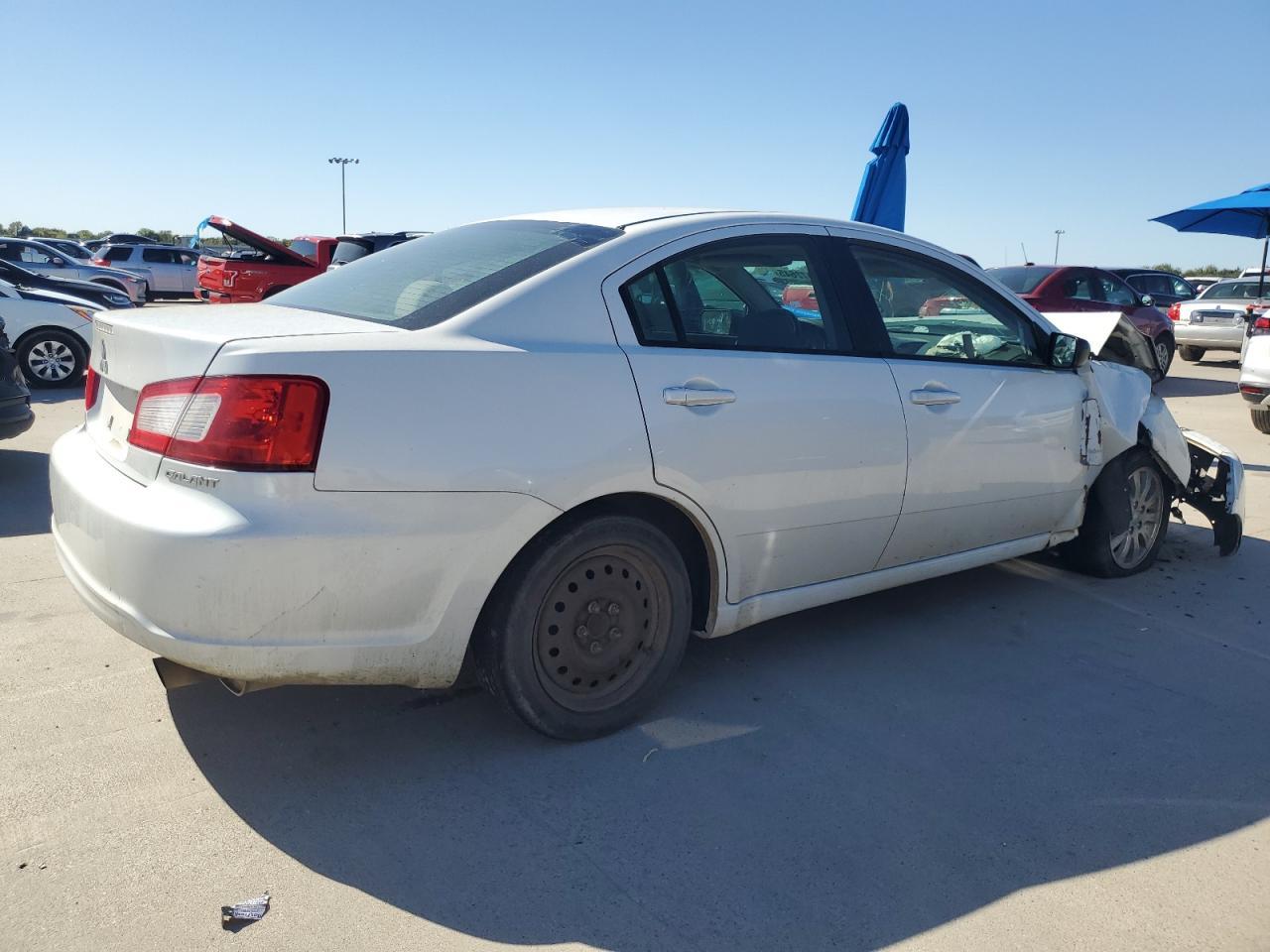 2011 MITSUBISHI Galant