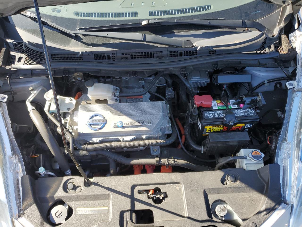 2011 NISSAN LEAF