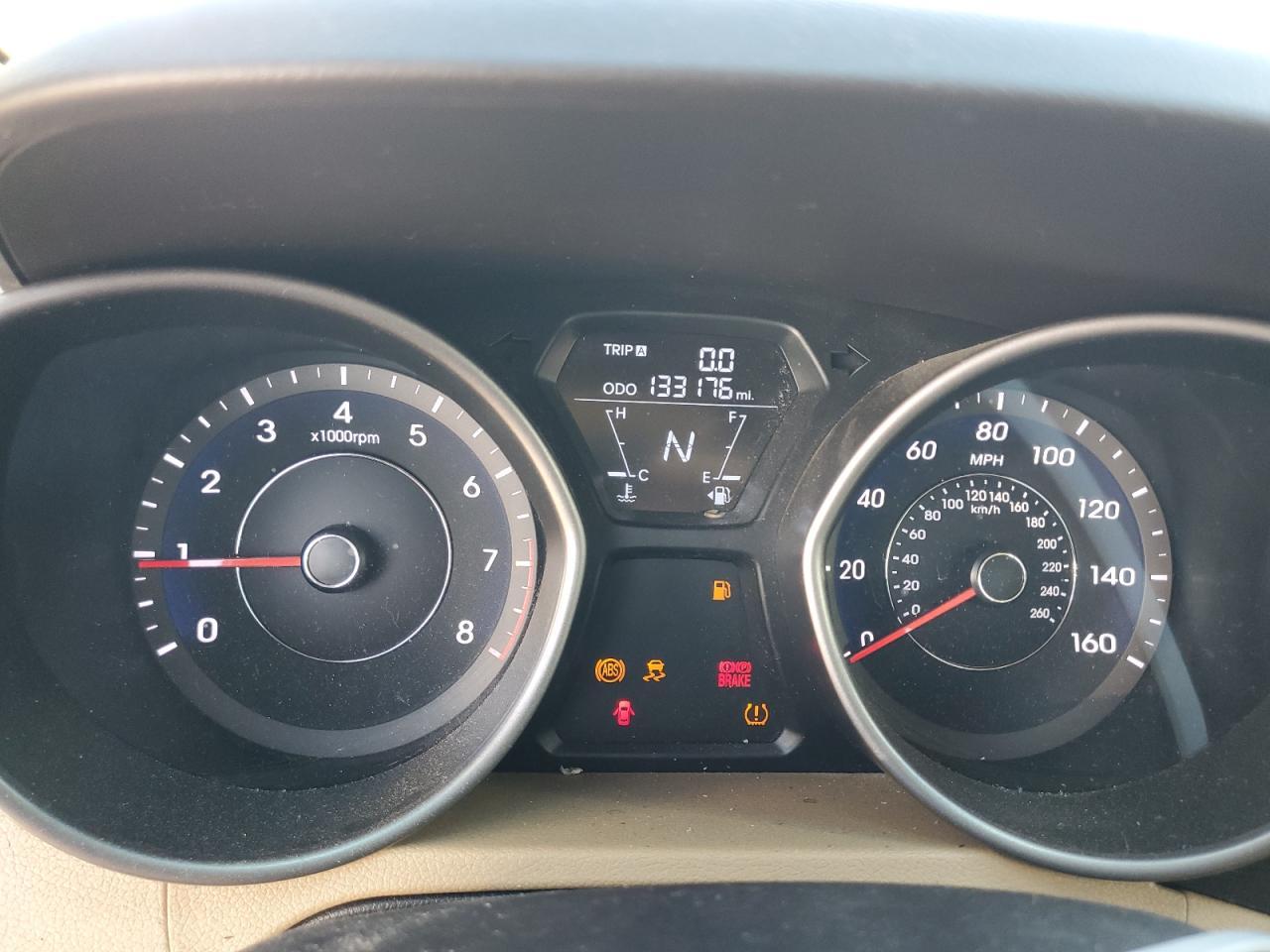 2013 HYUNDAI ELANTRA