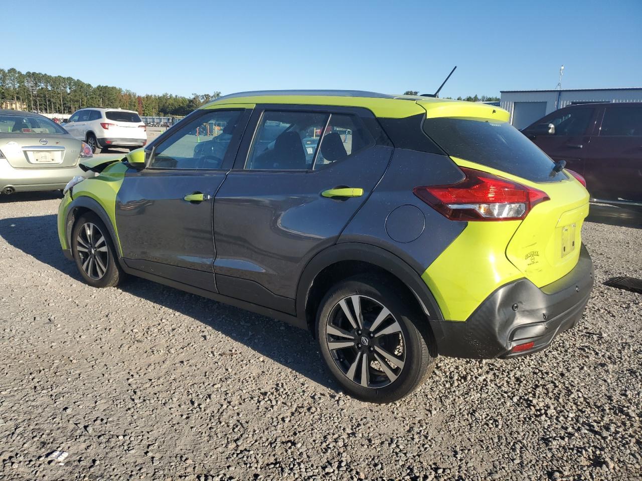 2020 NISSAN KICKS