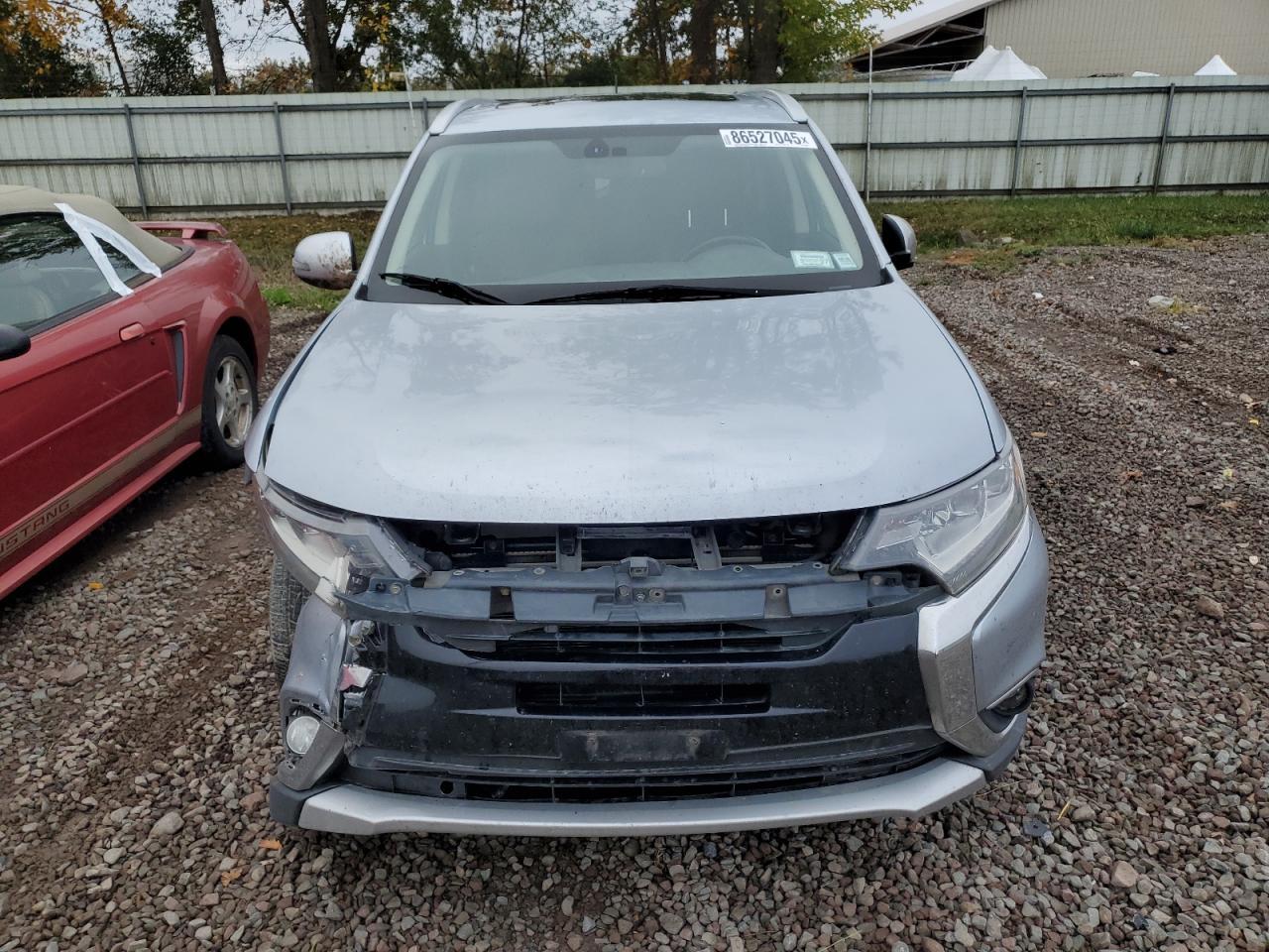 2016 MITSUBISHI outlander