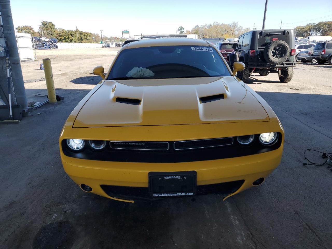 2017 DODGE Challenger