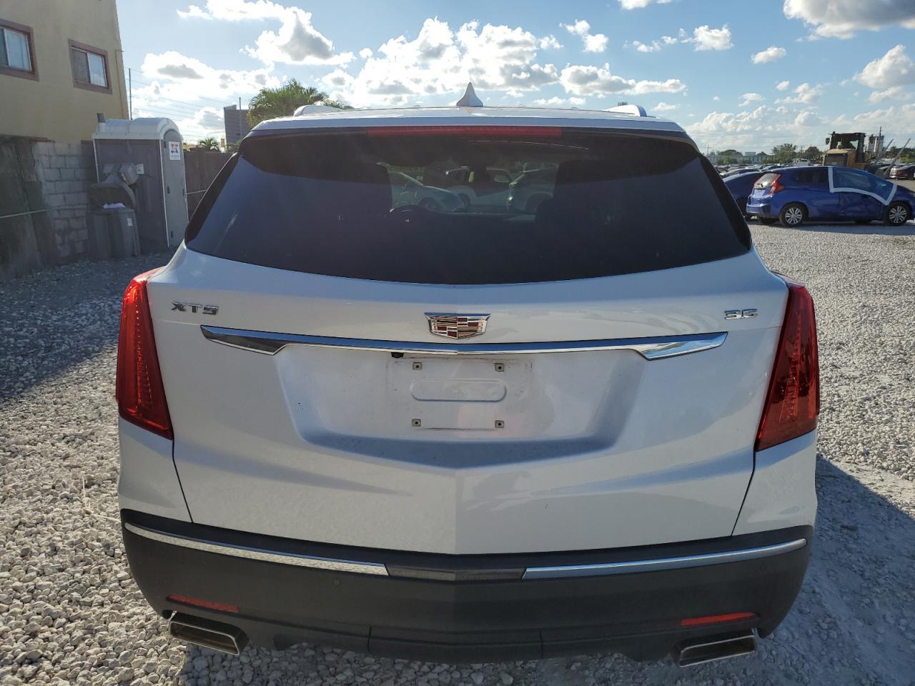 2018 CADILLAC XT5